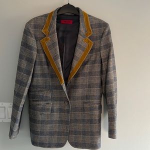 Woman’s Plaid Blazer